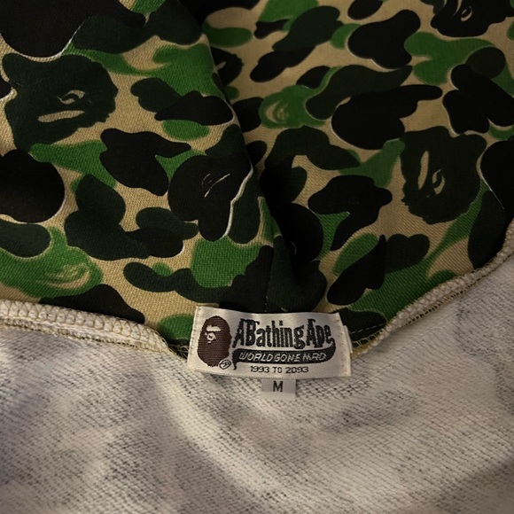A bathing ape full zip up jacket - Picture 2 of 7